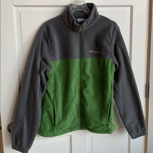 Men’s size M fleece Columbia jacket (LOC2)
